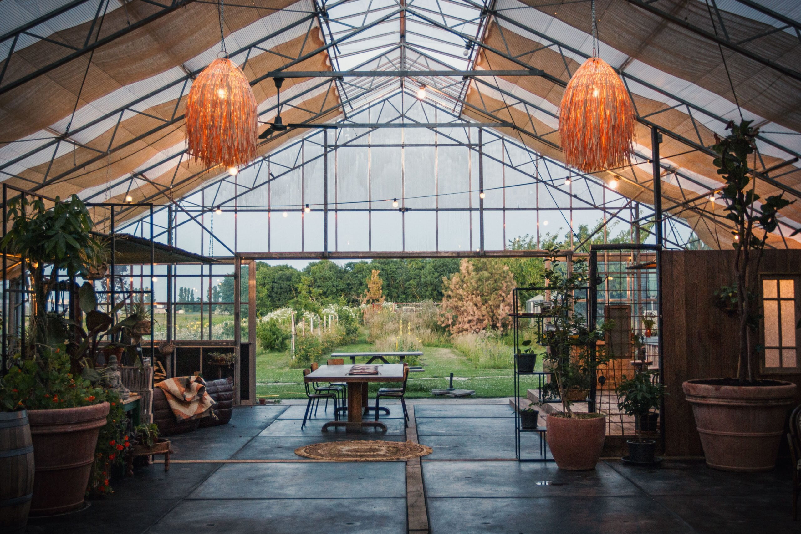 19MOONSFARM_THE_BARN_